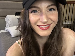 lucy_aura's Webcam Preview